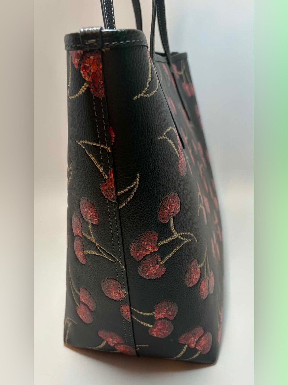 π Rare COACH City Tote in Glitter Cherry Print β NWOT W/Cherry Wristlet NWT - Picture 9 of 12